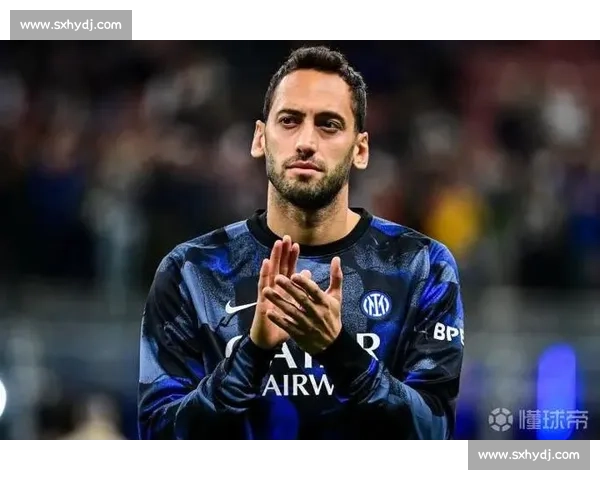 加拉塔萨雷 1500 万欧报价恰尔汗奥卢，国米坚持 4000 万欧要价