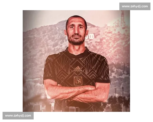 米兰中场双响炮！里奇正式加盟，亚沙里协议达成待官宣