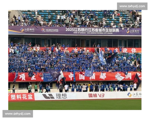 盐城主场 2-0 力克镇江！31833 名球迷见证苏超榜首之争