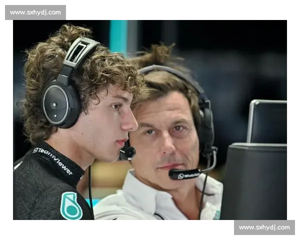 安东内利 Q3 错失关键飞驰圈 黄旗干扰致梅奔新秀遗憾止步第九