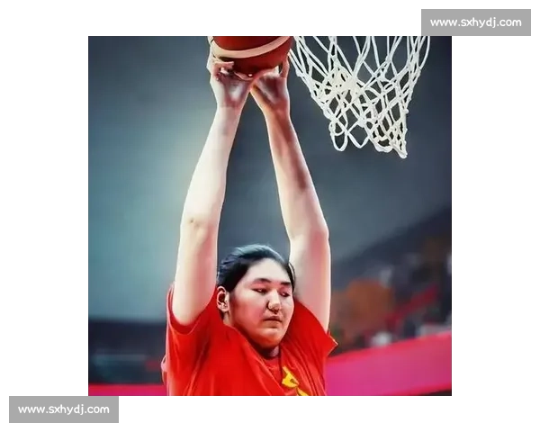杨毅力荐张子宇留国内：WNBA 高强度或重蹈姚明覆辙
